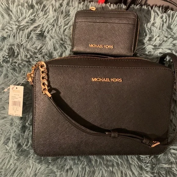 Michael Kors black crossbody with matching wallet NWT - Picture 2 of 3